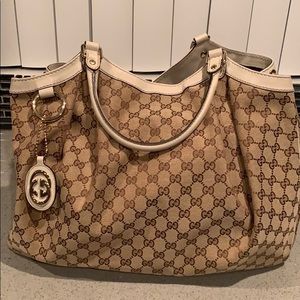 Gucci large tote bag